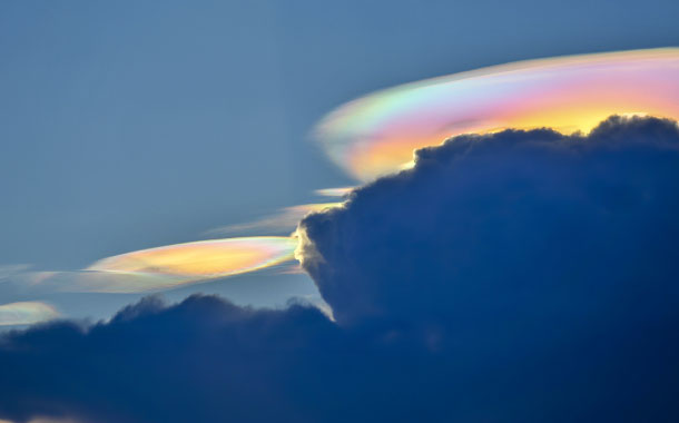 a-rare-fire-rainbow a-rare-fire-rainbow